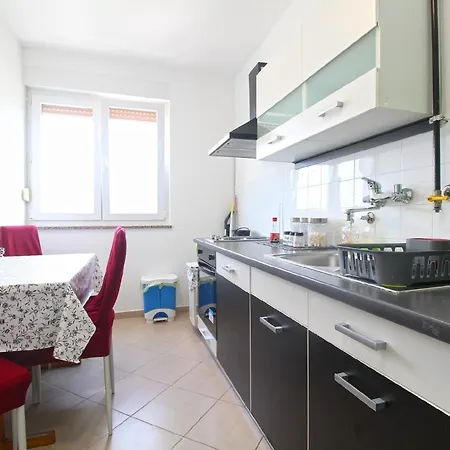 Ferienwohnung Fuer 3 Personen Ca 28 Qm In Pula, Istrien Istrische Riviera * Pula