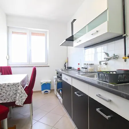 Ferienwohnung Fuer 3 Personen Ca 28 Qm In Pula, Istrien Istrische Riviera Apartment