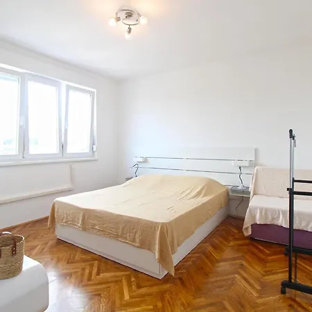 Ferienwohnung Fuer 3 Personen Ca 28 Qm In Pula, Istrien Istrische Riviera *